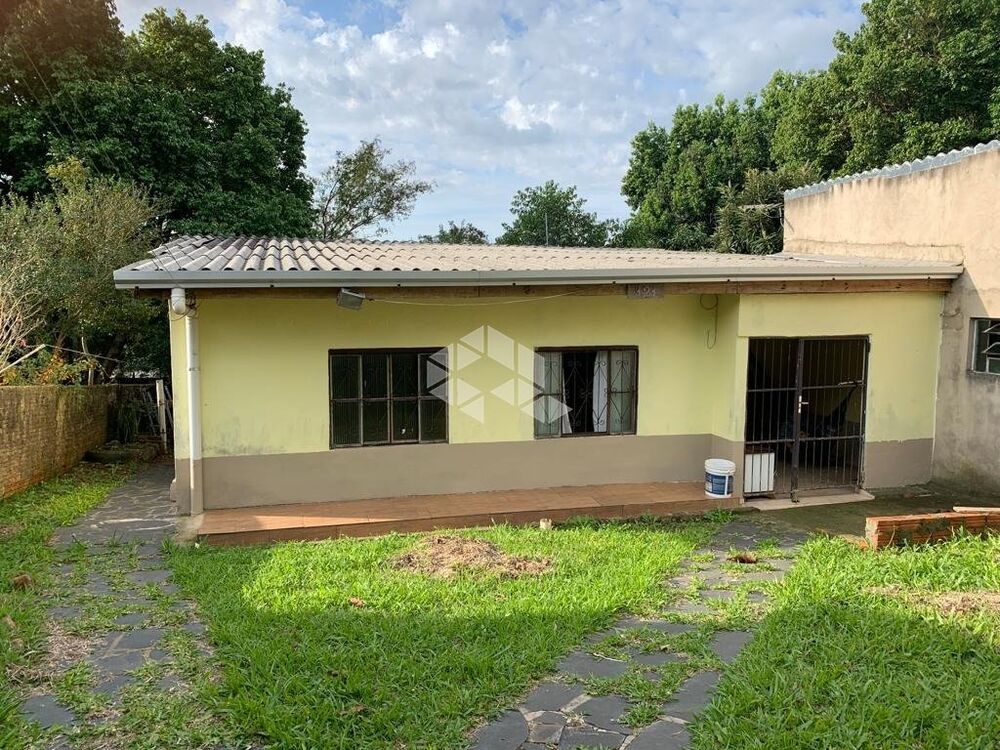 Casa à venda com 2 quartos, 360m² - Foto 1