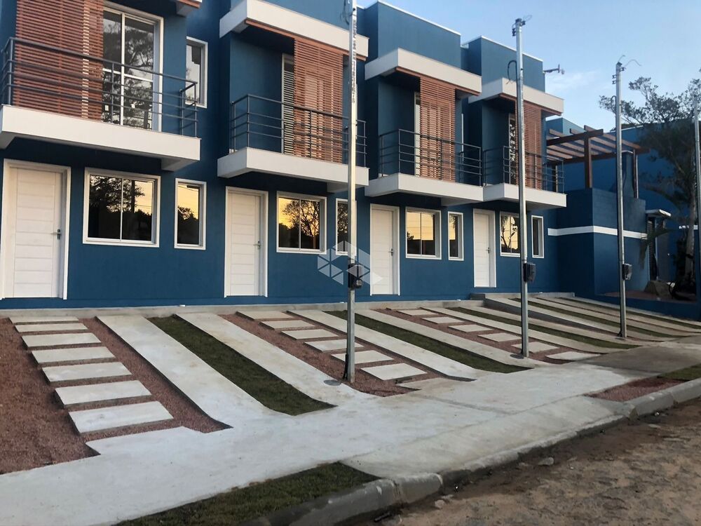 Casa à venda com 2 quartos, 52m² - Foto 1