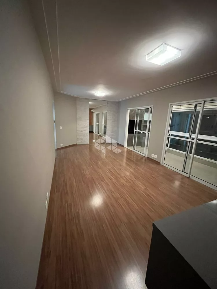 Apartamento à venda com 3 quartos, 120m² - Foto 3