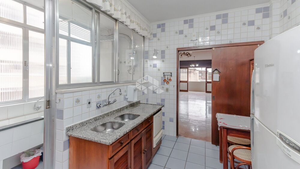 Apartamento à venda com 4 quartos, 217m² - Foto 5