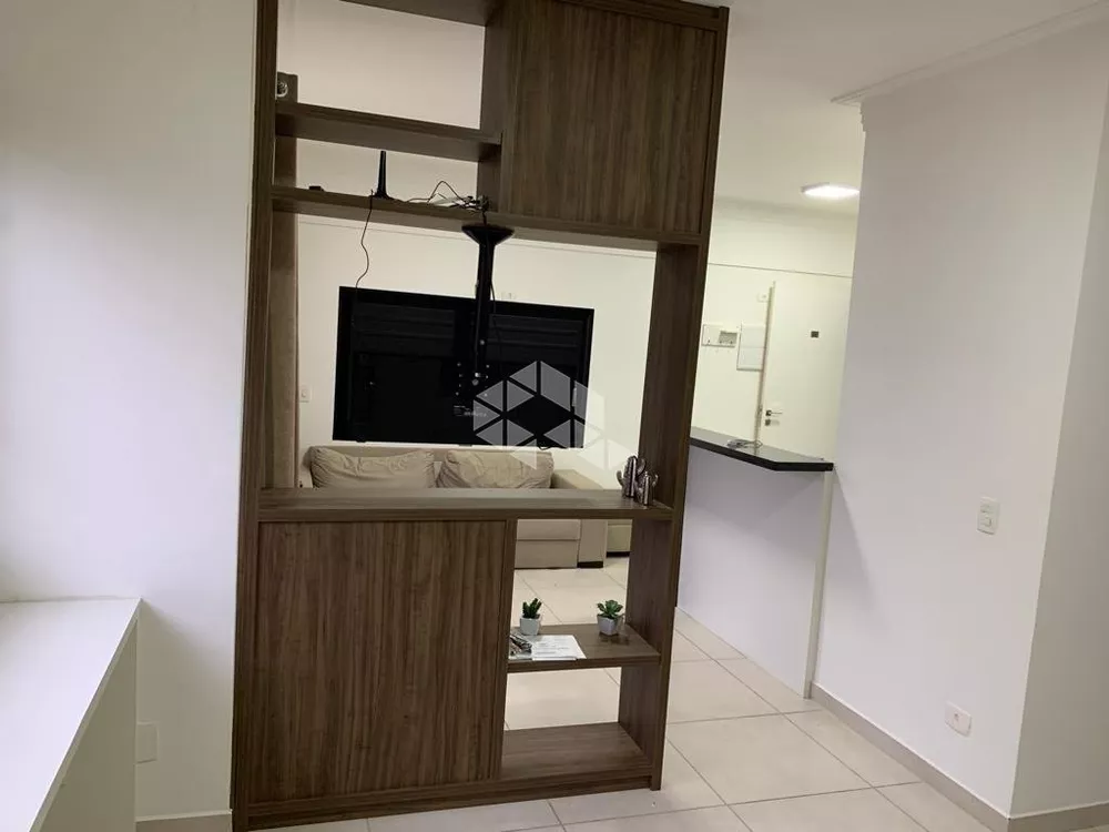 Apartamento à venda com 1 quarto, 42m² - Foto 2