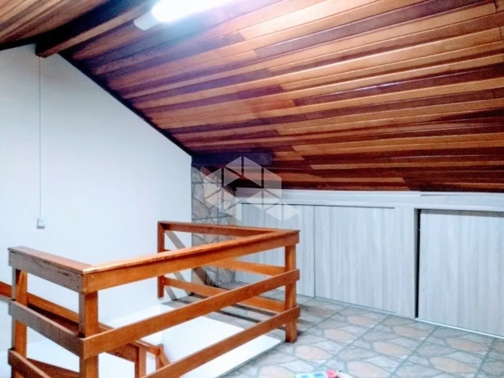 Casa de Condomínio à venda com 3 quartos, 212m² - Foto 4