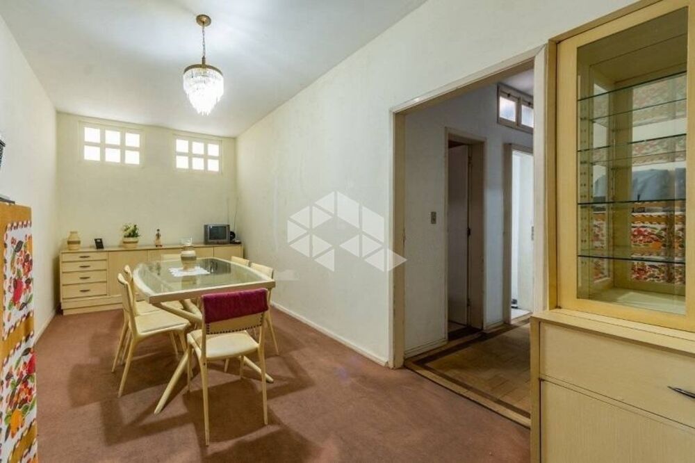 Casa à venda com 3 quartos, 350m² - Foto 3