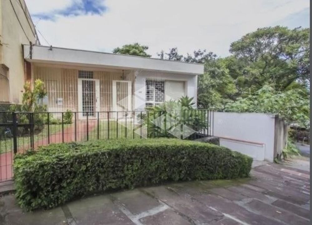 Casa à venda com 3 quartos, 350m² - Foto 1