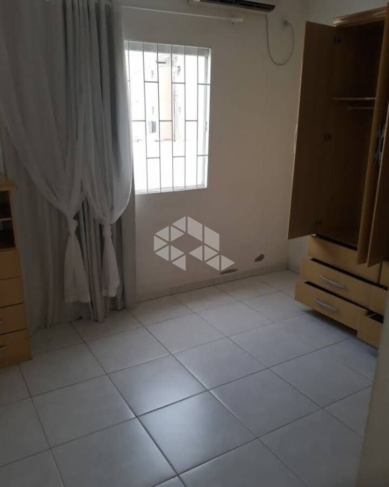 Apartamento à venda com 2 quartos, 67m² - Foto 2