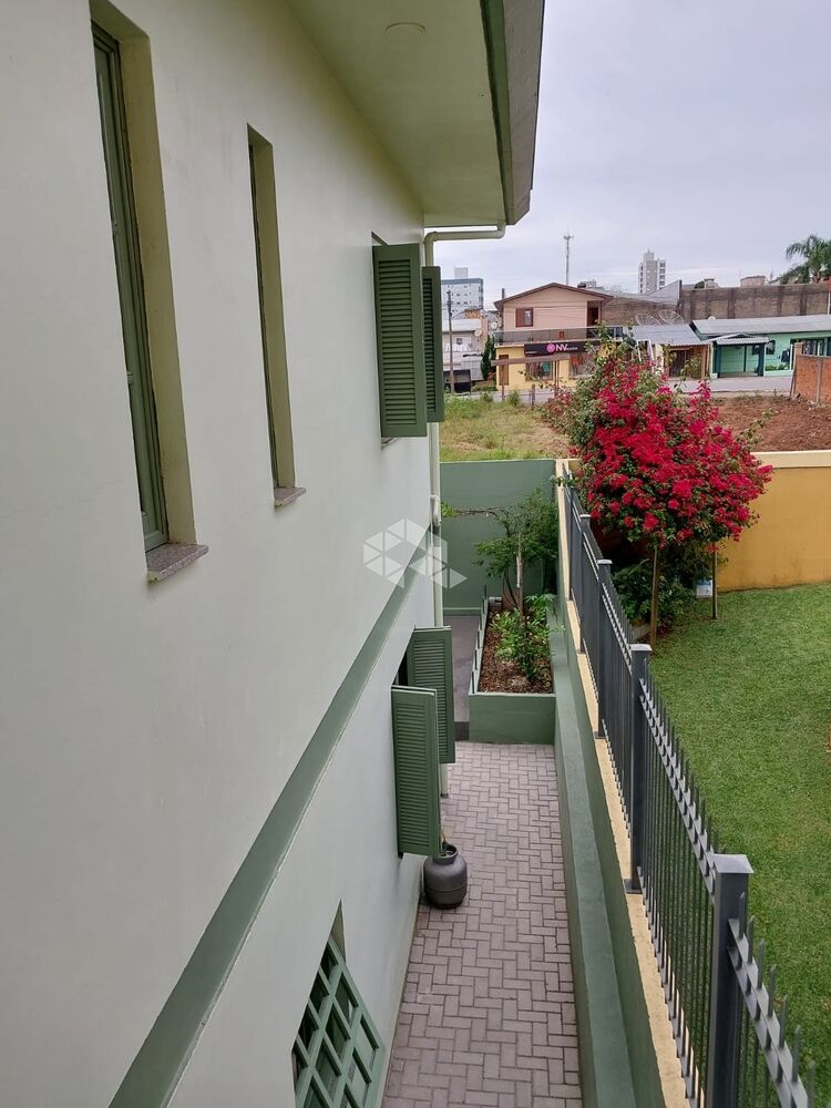 Casa, 6 quartos, 214 m² - Foto 4