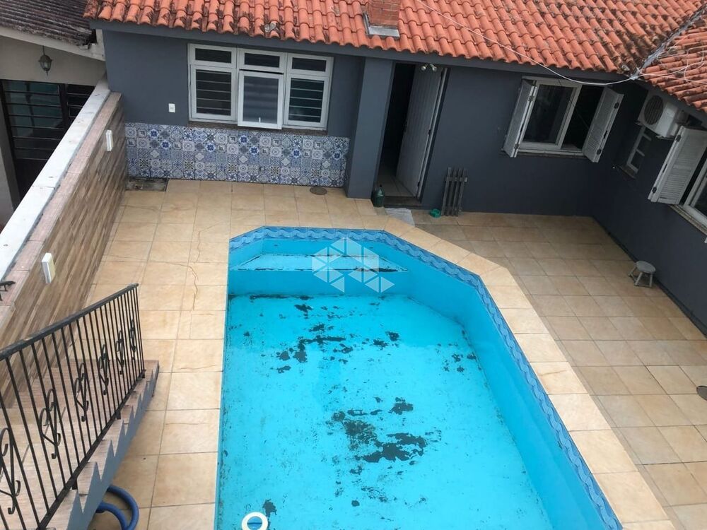Casa à venda com 3 quartos, 44m² - Foto 2