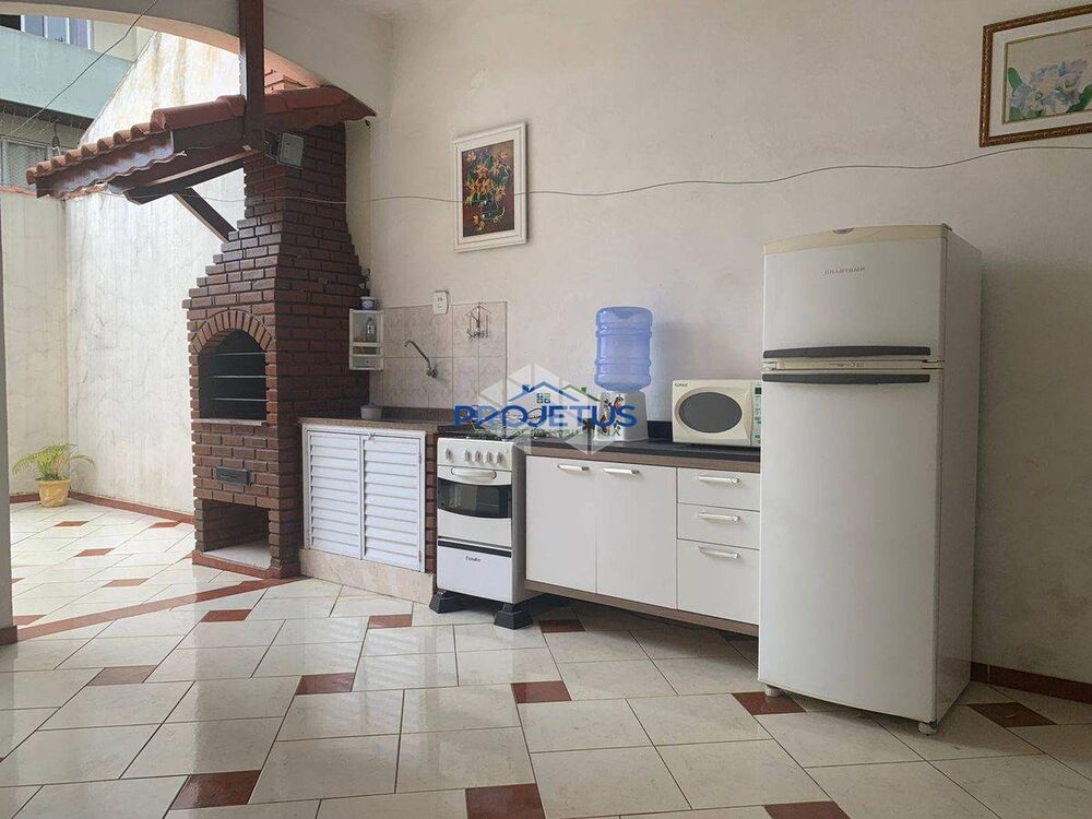 Casa à venda com 3 quartos, 240 - Foto 4