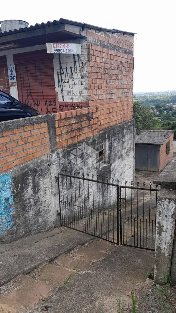 Casa à venda com 1 quarto, 360m² - Foto 1