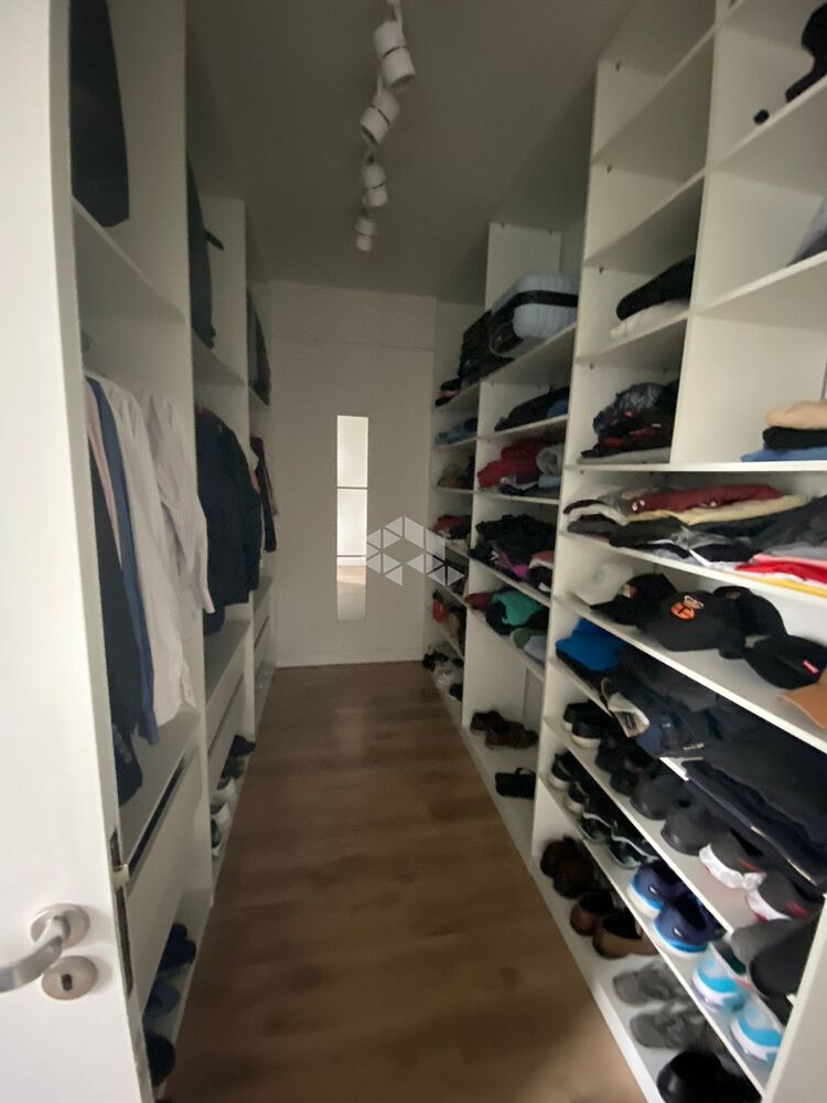 Casa à venda com 3 quartos, 129m² - Foto 1