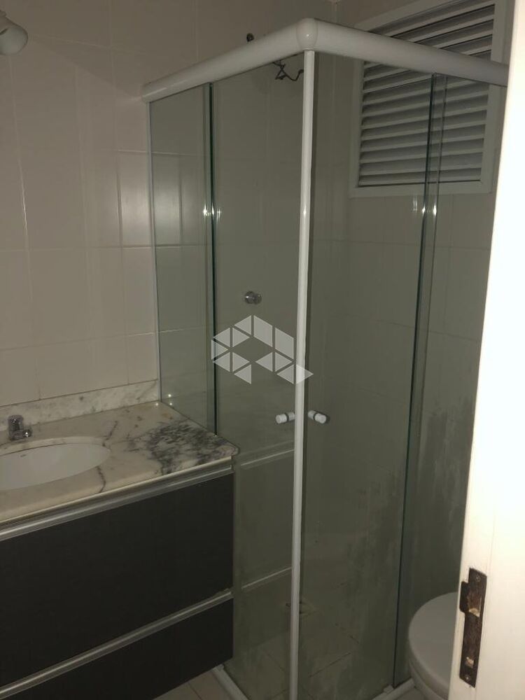 Apartamento à venda com 3 quartos, 65m² - Foto 2