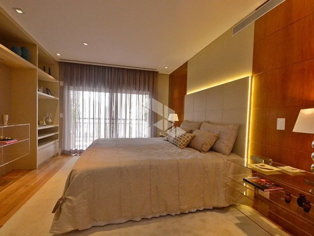Apartamento, 3 quartos, 273 m² - Foto 2