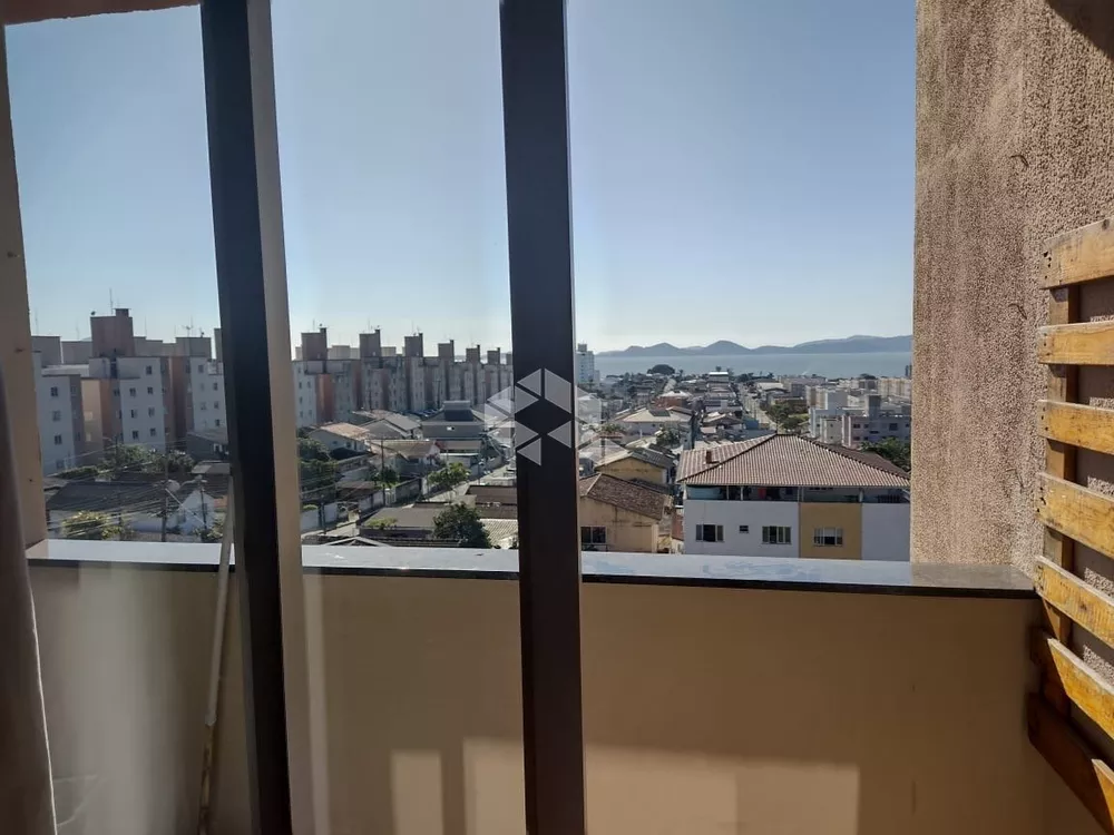 Apartamento à venda com 2 quartos, 57m² - Foto 2