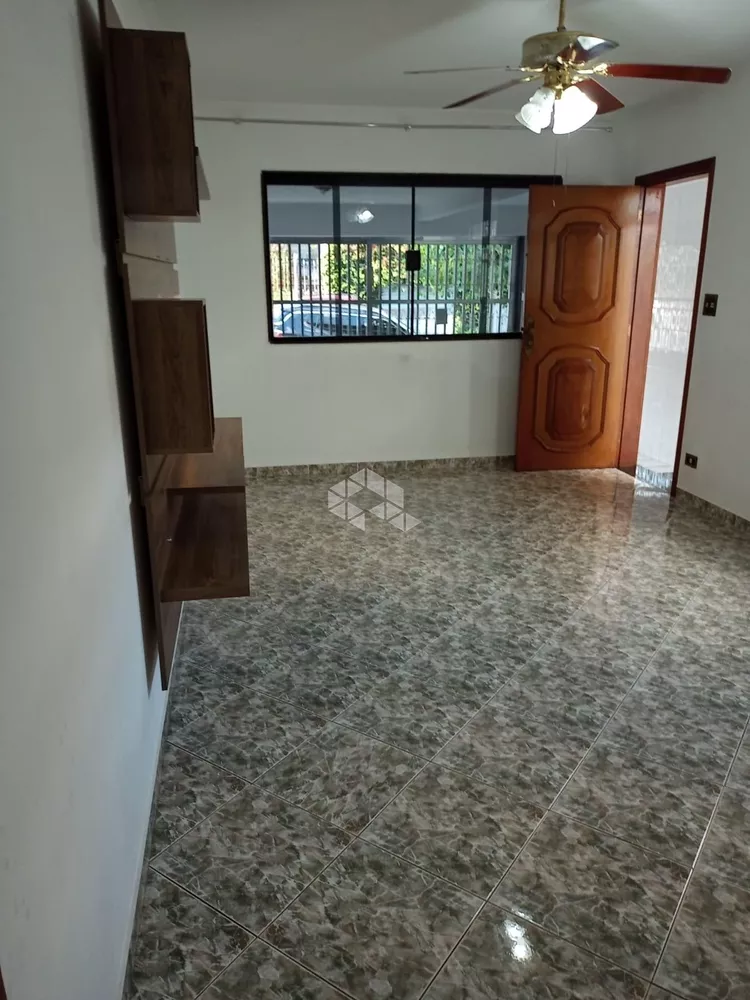 Casa à venda com 3 quartos, 130m² - Foto 4