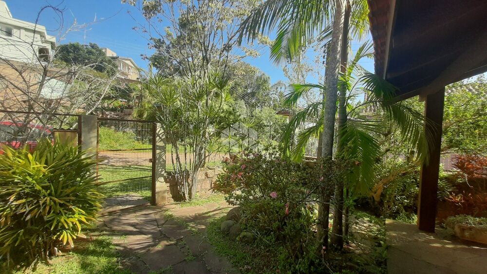 Casa à venda com 2 quartos, 210m² - Foto 6
