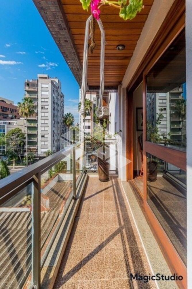 Apartamento à venda com 3 quartos, 182m² - Foto 2