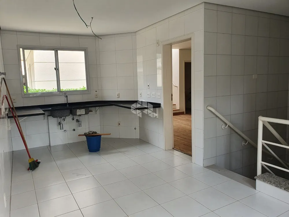 Casa, 4 quartos, 631 m² - Foto 1