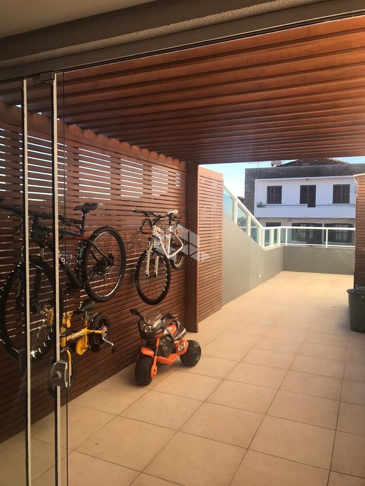 Apartamento à venda com 4 quartos, 196m² - Foto 5