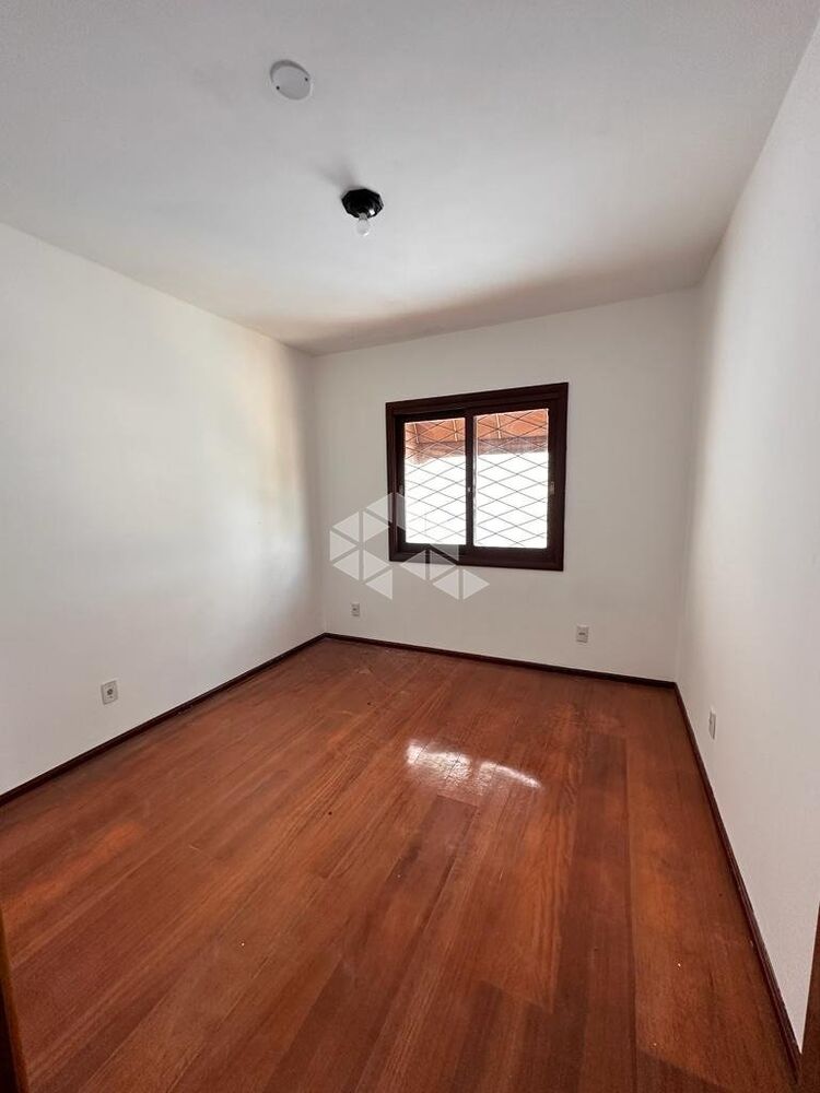 Casa, 4 quartos, 250 m² - Foto 2