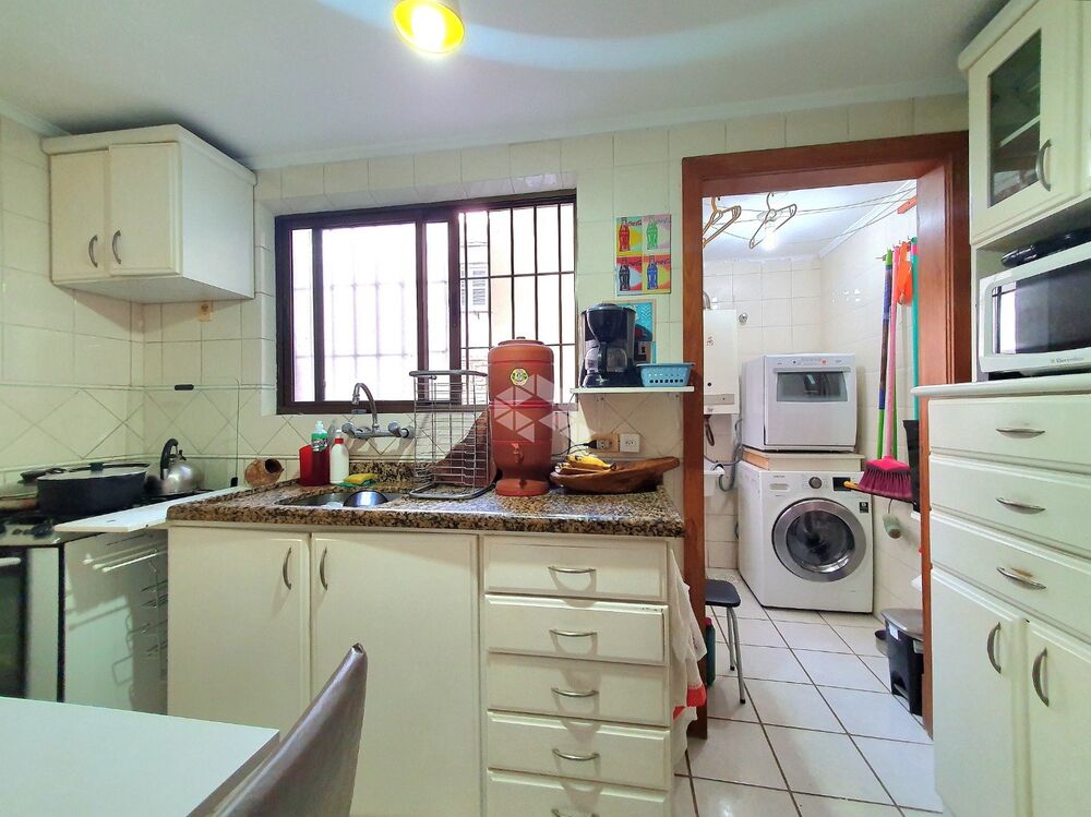 Apartamento à venda com 3 quartos, 81m² - Foto 2