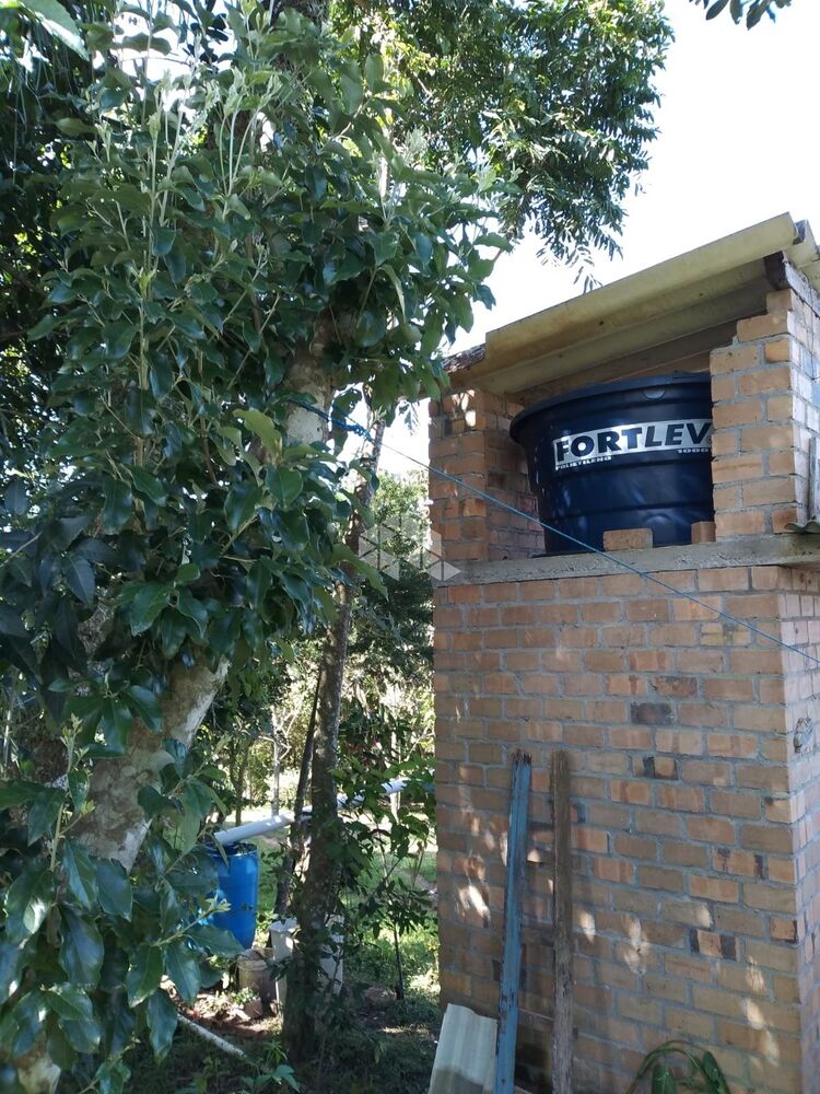 Sítio à venda com 2 quartos, 100m² - Foto 1