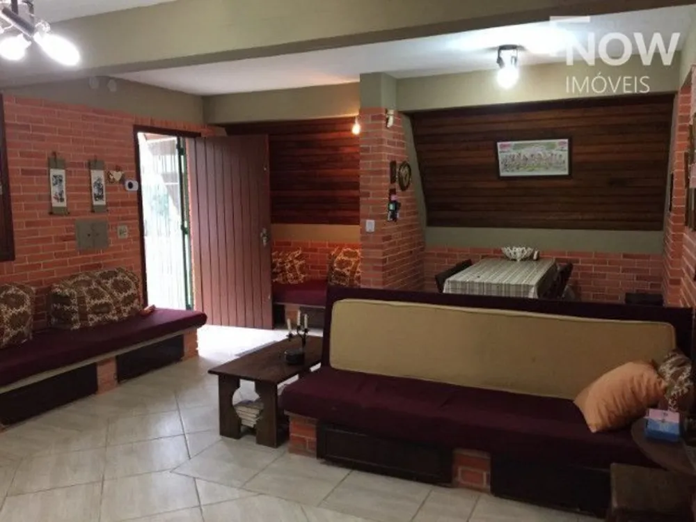 Casa, 3 quartos, 200 m² - Foto 2