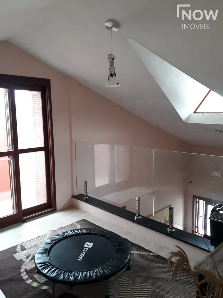 Sobrado, 3 quartos, 194 m² - Foto 2