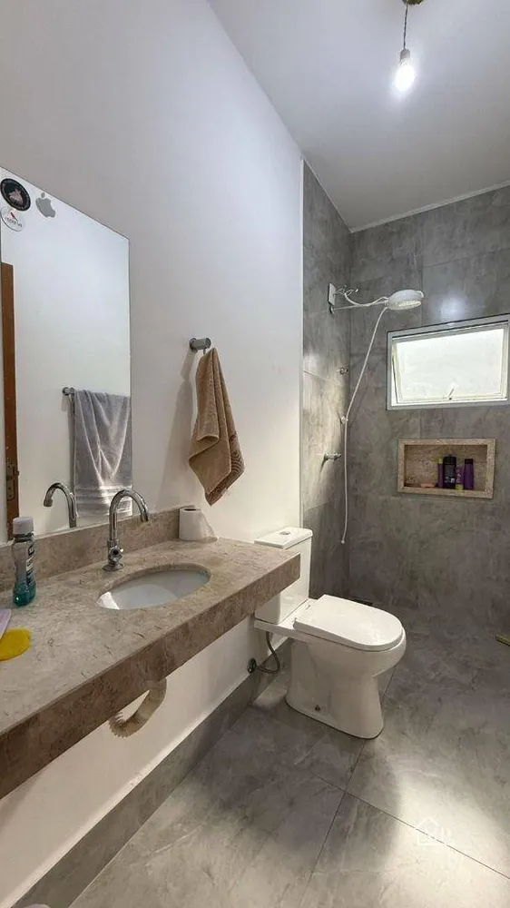 Casa, 3 quartos, 182 m² - Foto 1