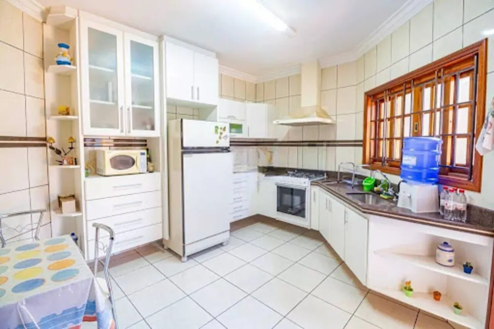 Casa, 4 quartos, 300 m² - Foto 11