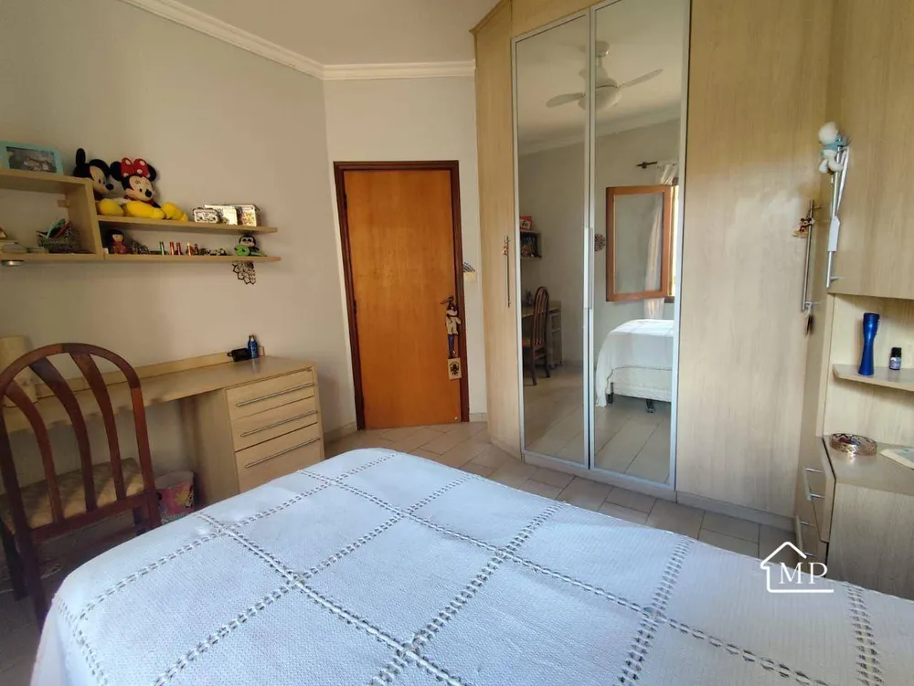 Casa, 3 quartos, 203 m² - Foto 6