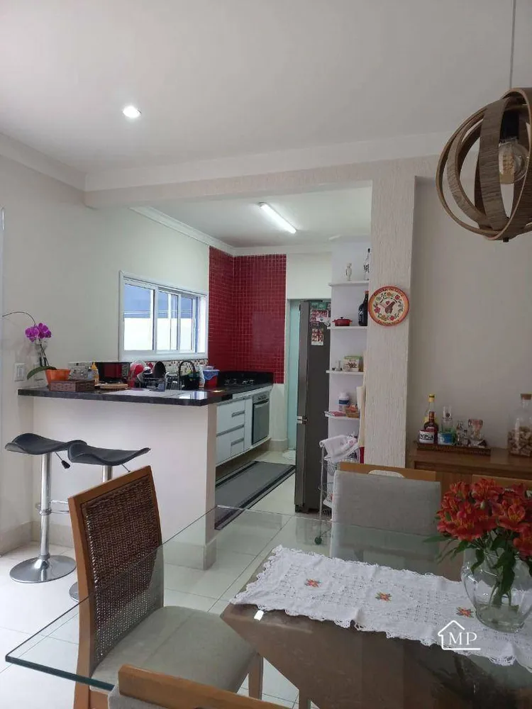 Casa, 4 quartos, 182 m² - Foto 3
