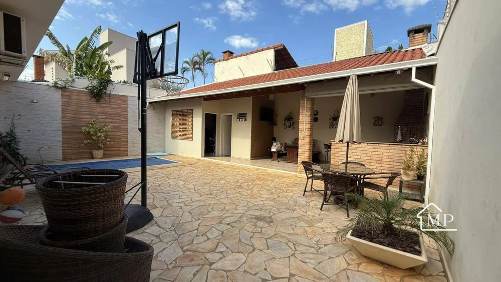 Casa, 3 quartos, 218 m² - Foto 15