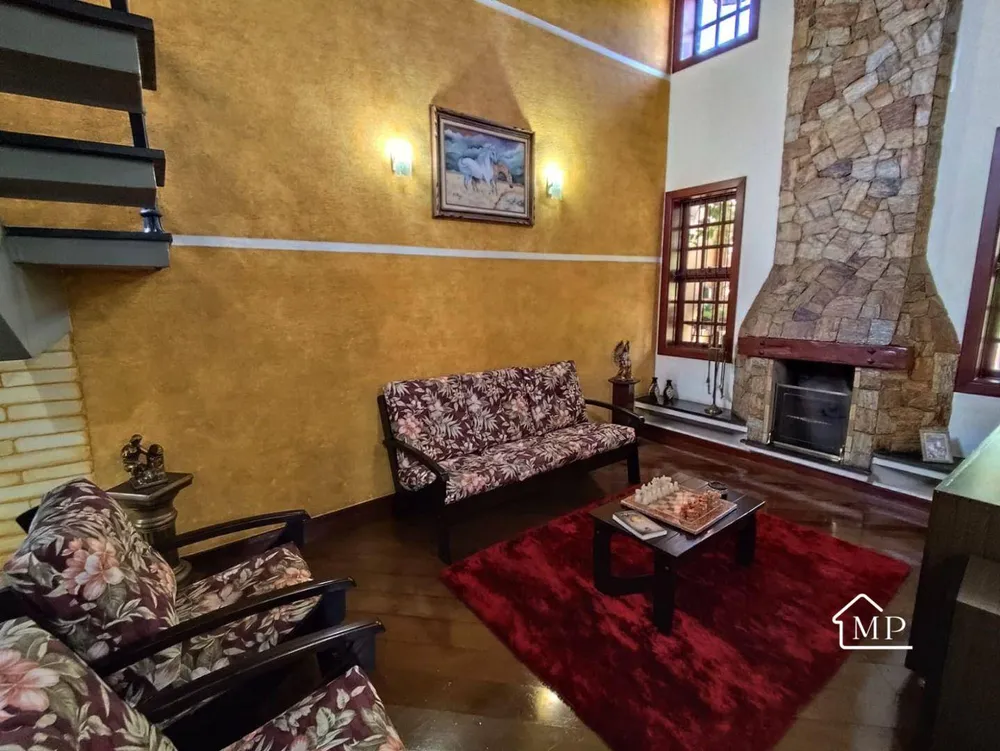 Casa, 3 quartos, 253 m² - Foto 1