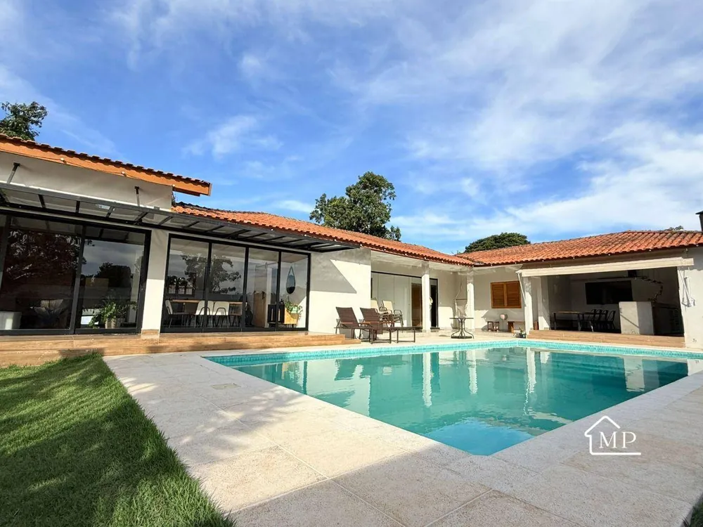 Chácara, 4 quartos, 1000 m² - Foto 1