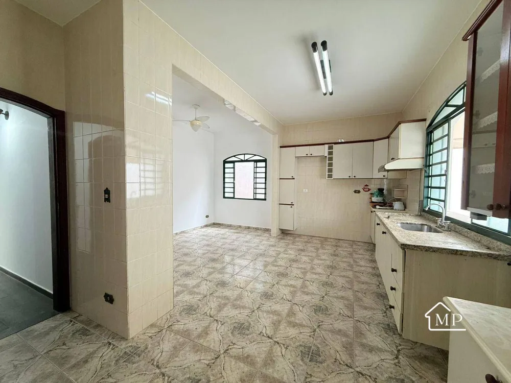 Casa, 3 quartos, 378 m² - Foto 2
