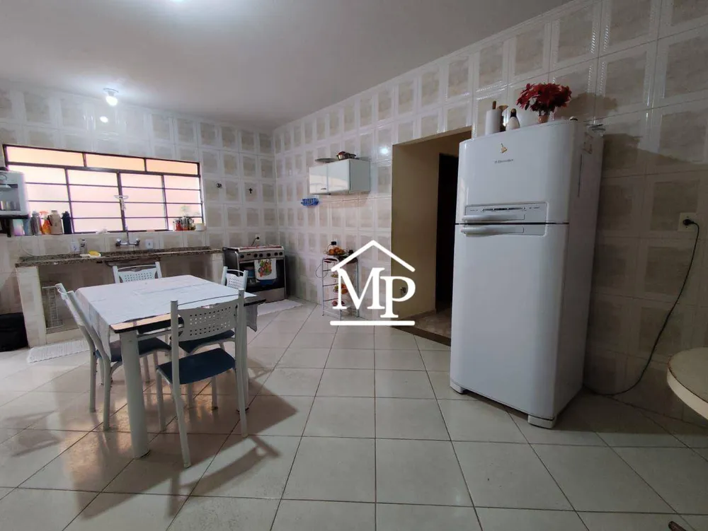 Sobrado, 3 quartos, 198 m² - Foto 3