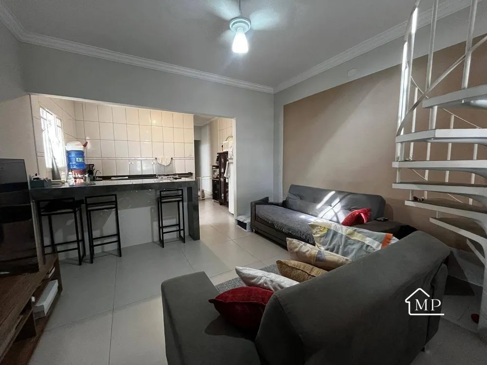 Casa, 3 quartos, 114 m² - Foto 1