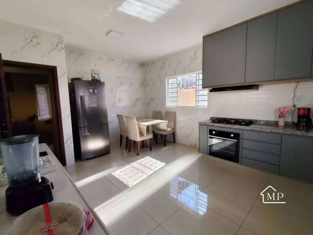 Casa, 3 quartos, 227 m² - Foto 9
