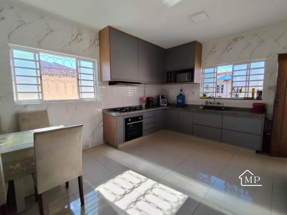 Casa, 3 quartos, 227 m² - Foto 8