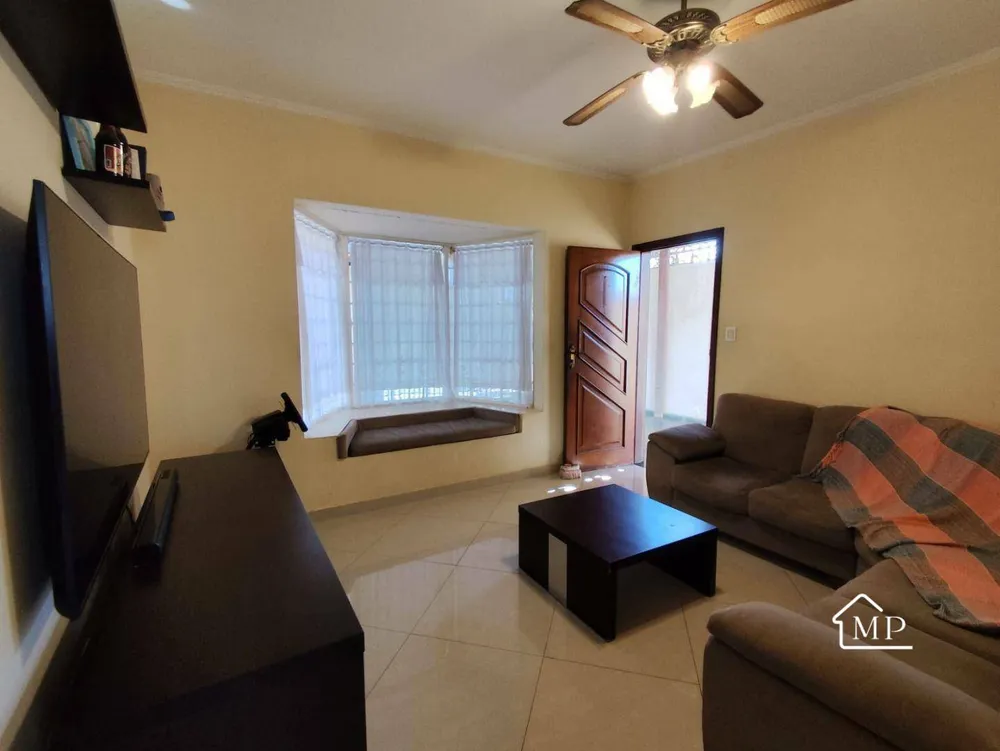 Casa, 3 quartos, 227 m² - Foto 1