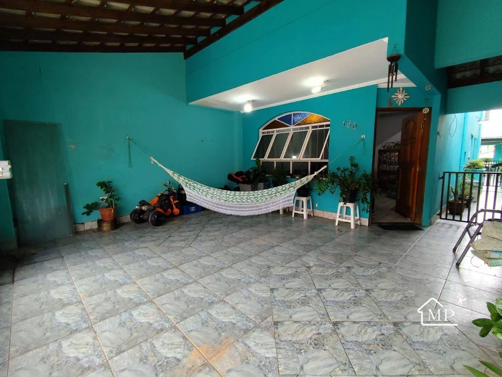 Casa, 3 quartos, 181 m² - Foto 1