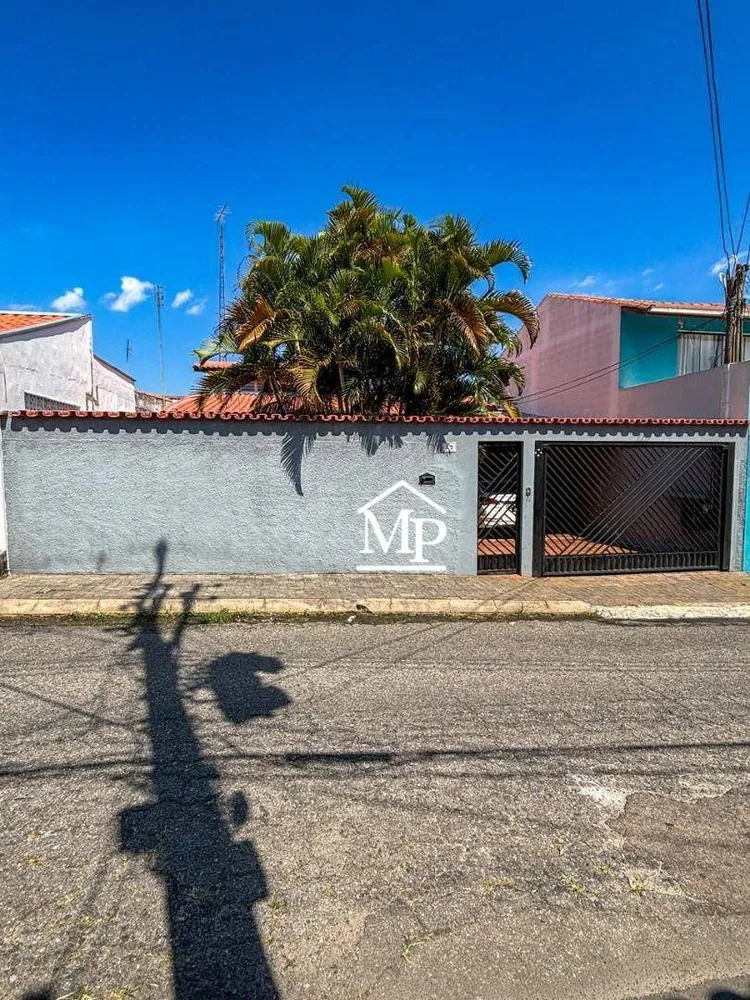 Casa, 3 quartos, 214 m² - Foto 2