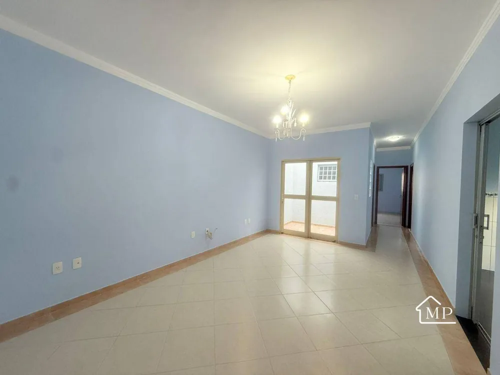 Casa, 2 quartos, 187 m² - Foto 1