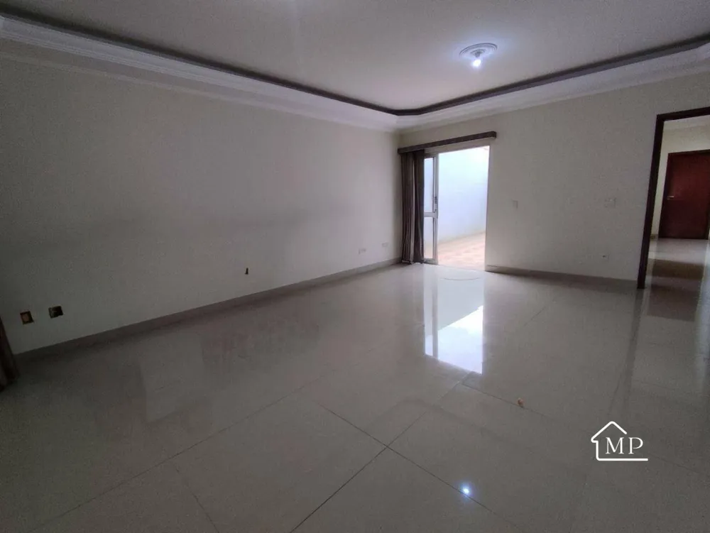 Casa, 3 quartos, 197 m² - Foto 1