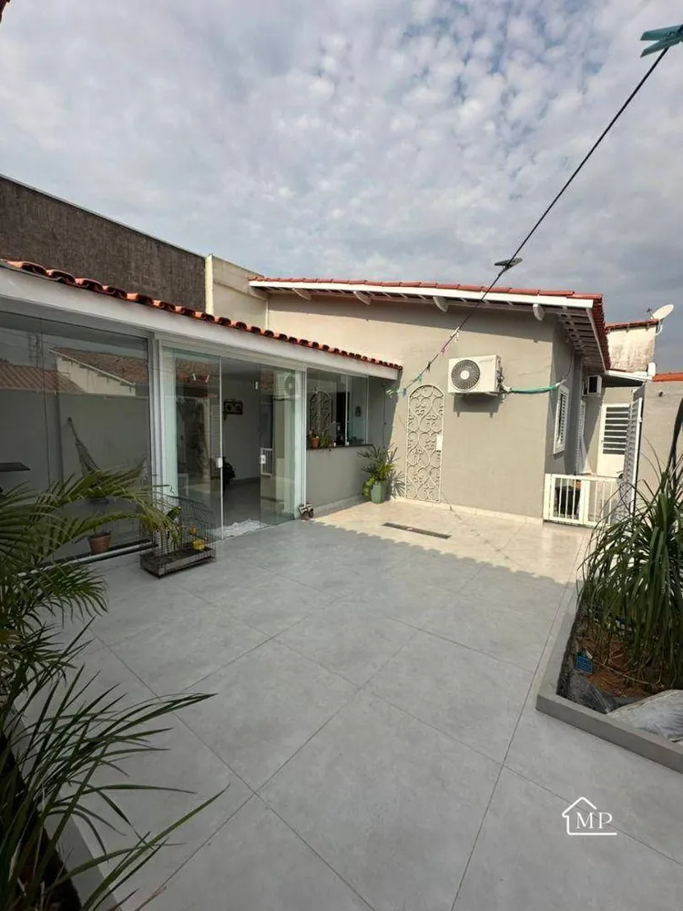 Casa, 3 quartos, 146 m² - Foto 1