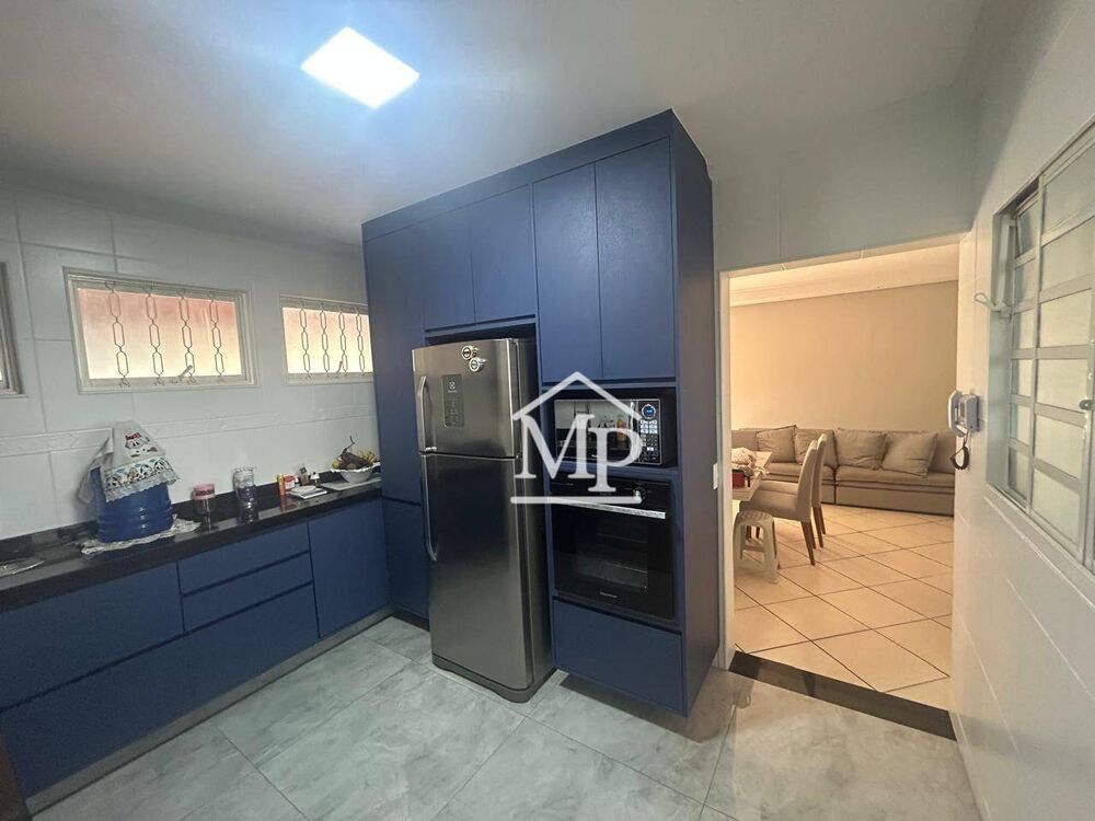 Casa à venda com 3 quartos, 125m² - Foto 3