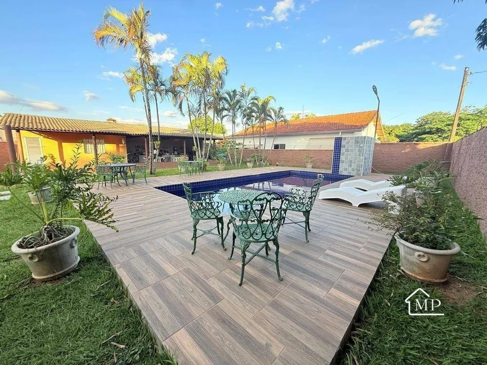 Chácara, 4 quartos, 1000 m² - Foto 1