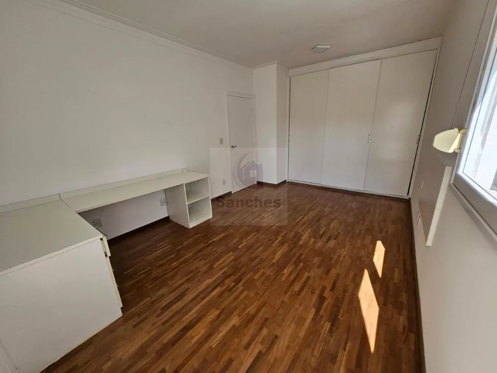 Casa de Condomínio para alugar com 4 quartos, 300m² - Foto 16