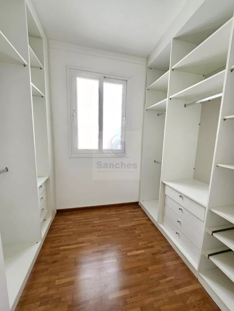 Casa de Condomínio para alugar com 4 quartos, 300m² - Foto 20