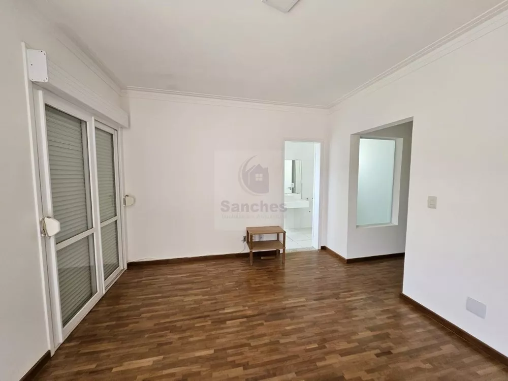 Casa de Condomínio para alugar com 4 quartos, 300m² - Foto 17